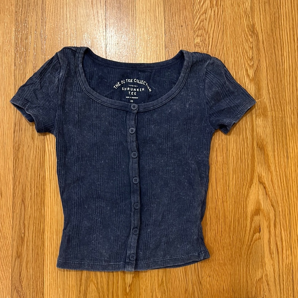 ribbed button up top